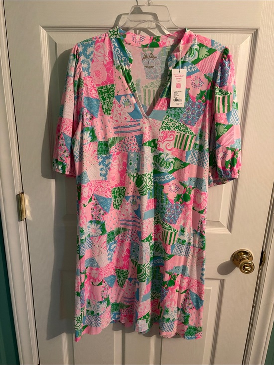 Lilly Pulitzer Dresses & Skirts - Lilly Pulitzer Patchwork Print V-Neck Dress — Pink, Green & Blue